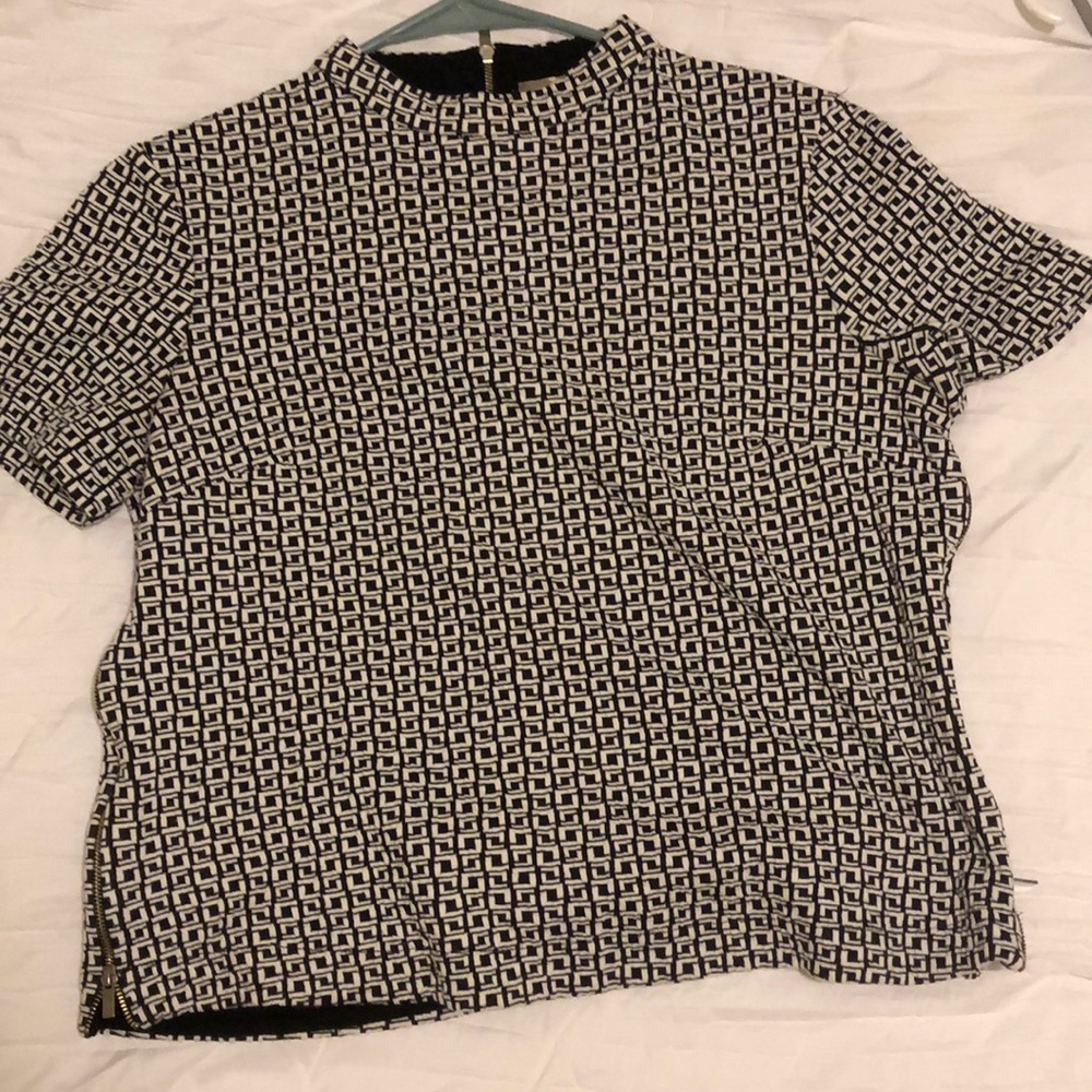 White and black print top